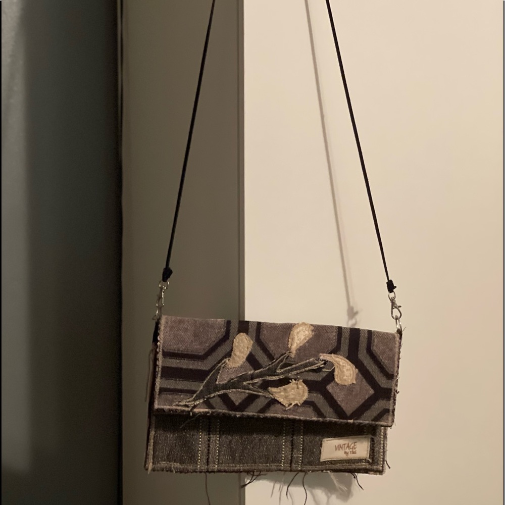 Handmade wallet crossbody (great condition)